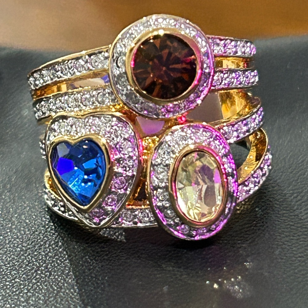 #40 Colorful Vintage Jeweled Ring/Band, in gold overlay, SZ 7